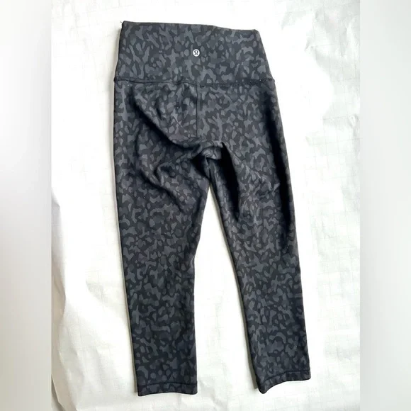 Lululemon Wunder Train High-Rise Crop 21" Incognito Camo Multi Grey size 6 - Picture 4 of 7